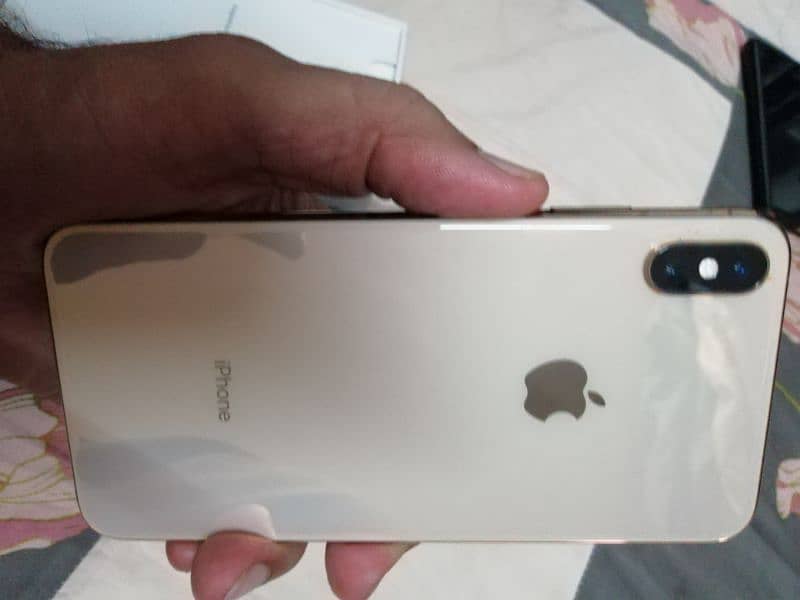 Iphone Xs Max 256 GB Golden color 9