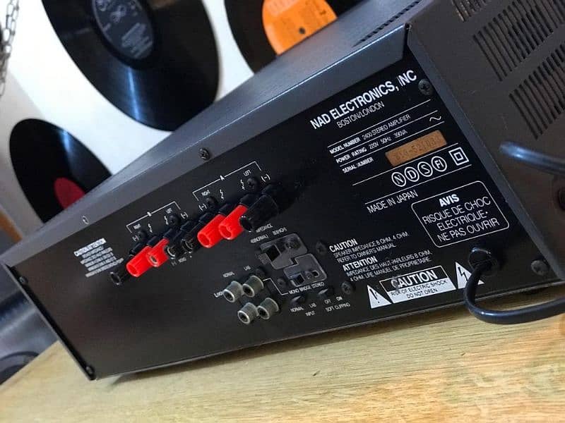 NAD 2400 THX Studio Monitor Stereo Power Amplifier 8