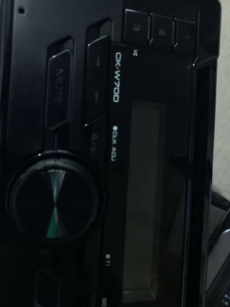 Kenwood Audio Cd Player ( Double Din ) 4