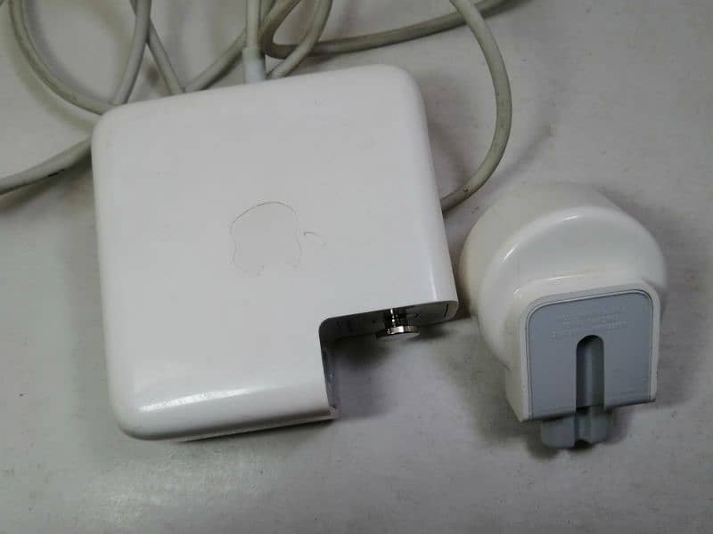 Macbook charger 2