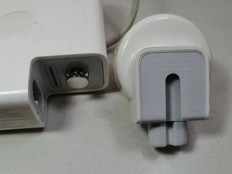 Macbook charger 3