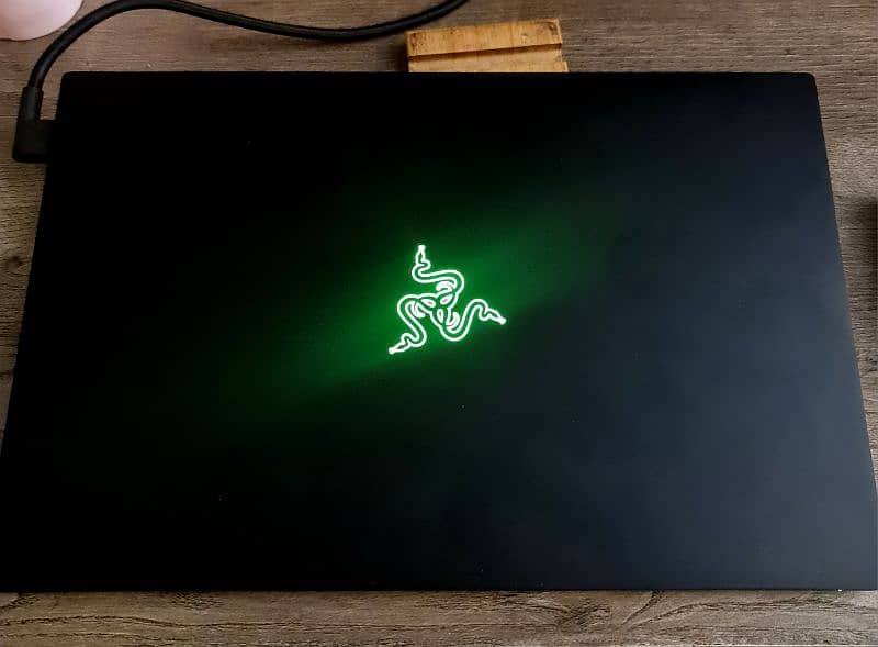 Razer Blade advanced 15 4k touch, i7, 32gb, 1tb ,RTX 3080 16gb 0