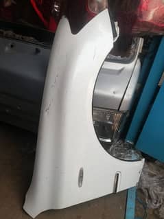 Toyota Crown 2005 body parts