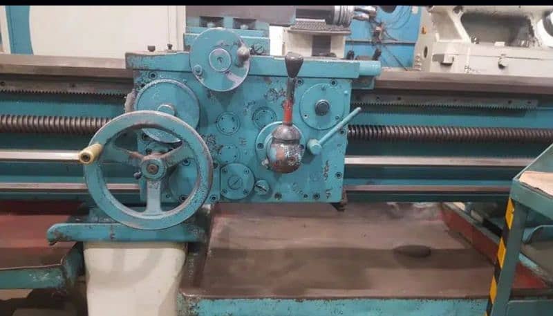 Russian lathe machine C11MB (Rapid machine 10hp ,bed length 2600mm) 2