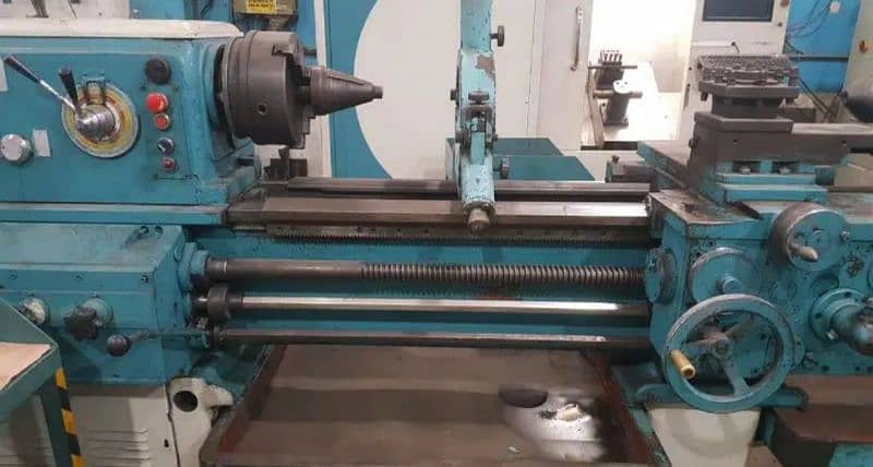 Russian lathe machine C11MB (Rapid machine 10hp ,bed length 2600mm) 3