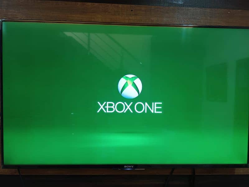 Xbox One X | 1 TB | 4K | 2 Controllers 5