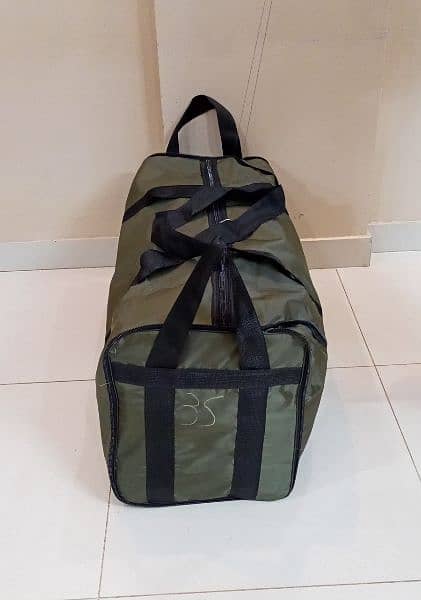 Duffel bag / travel bag / storage bag 10