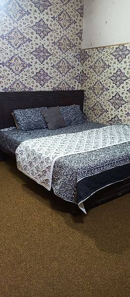 wood double bed 3