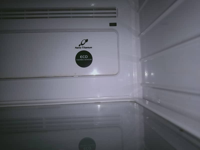Hitachi dual inverter imported fridge 7
