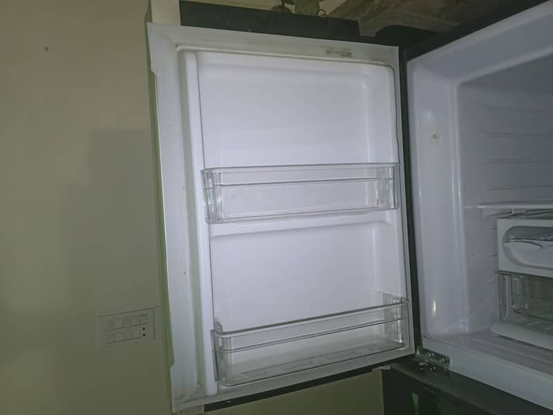 Hitachi dual inverter imported fridge 16