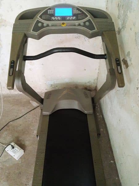 treadmils. (0309 5885468). jogging machines. gym cycles. ellapticals 4