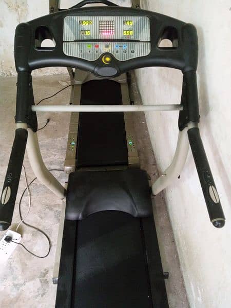 treadmils. (0309 5885468). jogging machines. gym cycles. ellapticals 10