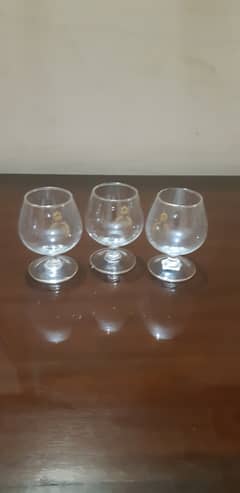 glass for sale in excellent condition
