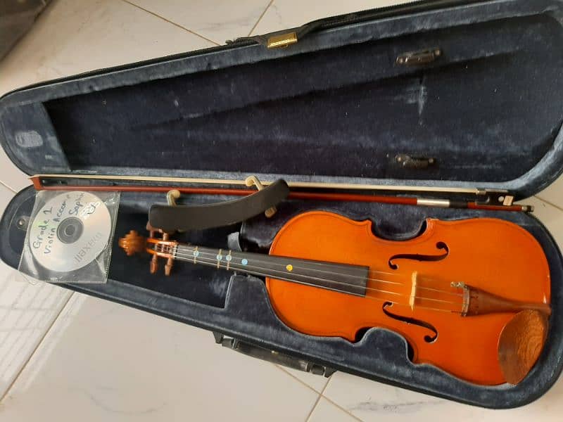 violin 3/4 Made in England 7