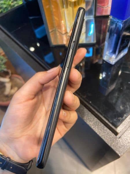 One plus 9 pro in mint condition 2
