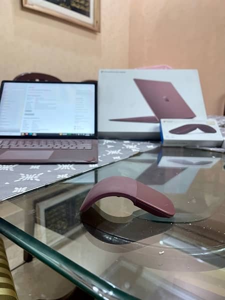 microsoft surface laptop with original wireless mouse 2