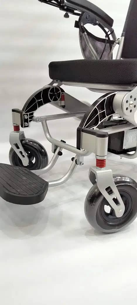 Electric wheelchair Ultra light Weight Model 4