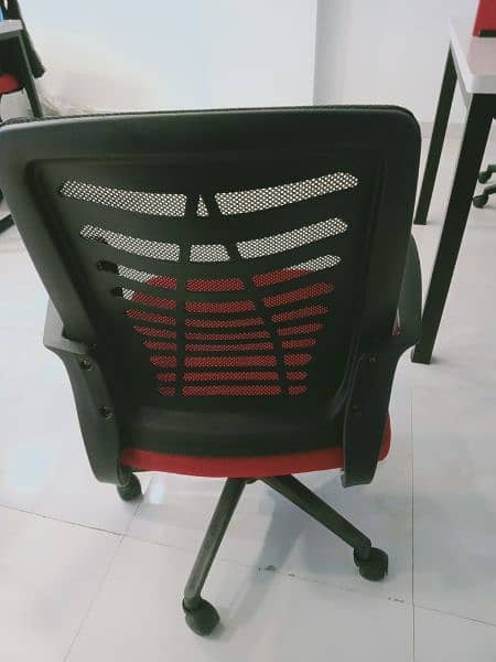 Imported Office Chairs available in reasonable prices 1