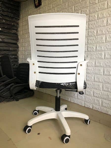 Imported Office Chairs available in reasonable prices 8
