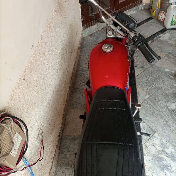 united CD70 Bike 4