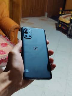 OnePlus 9R With 65W Cahrger