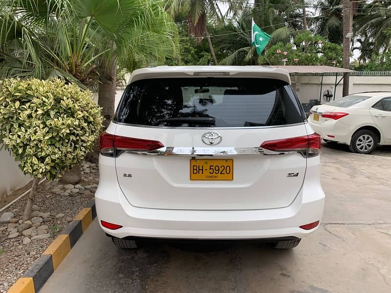Toyota Fortuner 2020 Sigma 2.8L 4x4 First Hand 21000km Untouched NEW 8