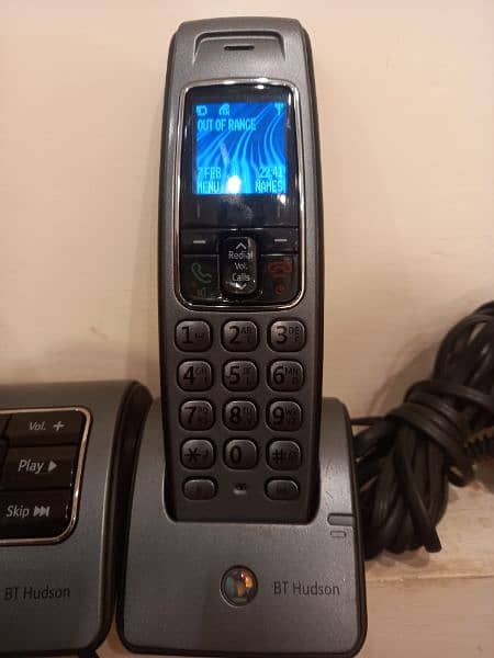 Twin Cordless phone with wireless intercom 2