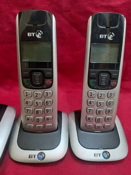 Twin Cordless phone with wirless intercom 1