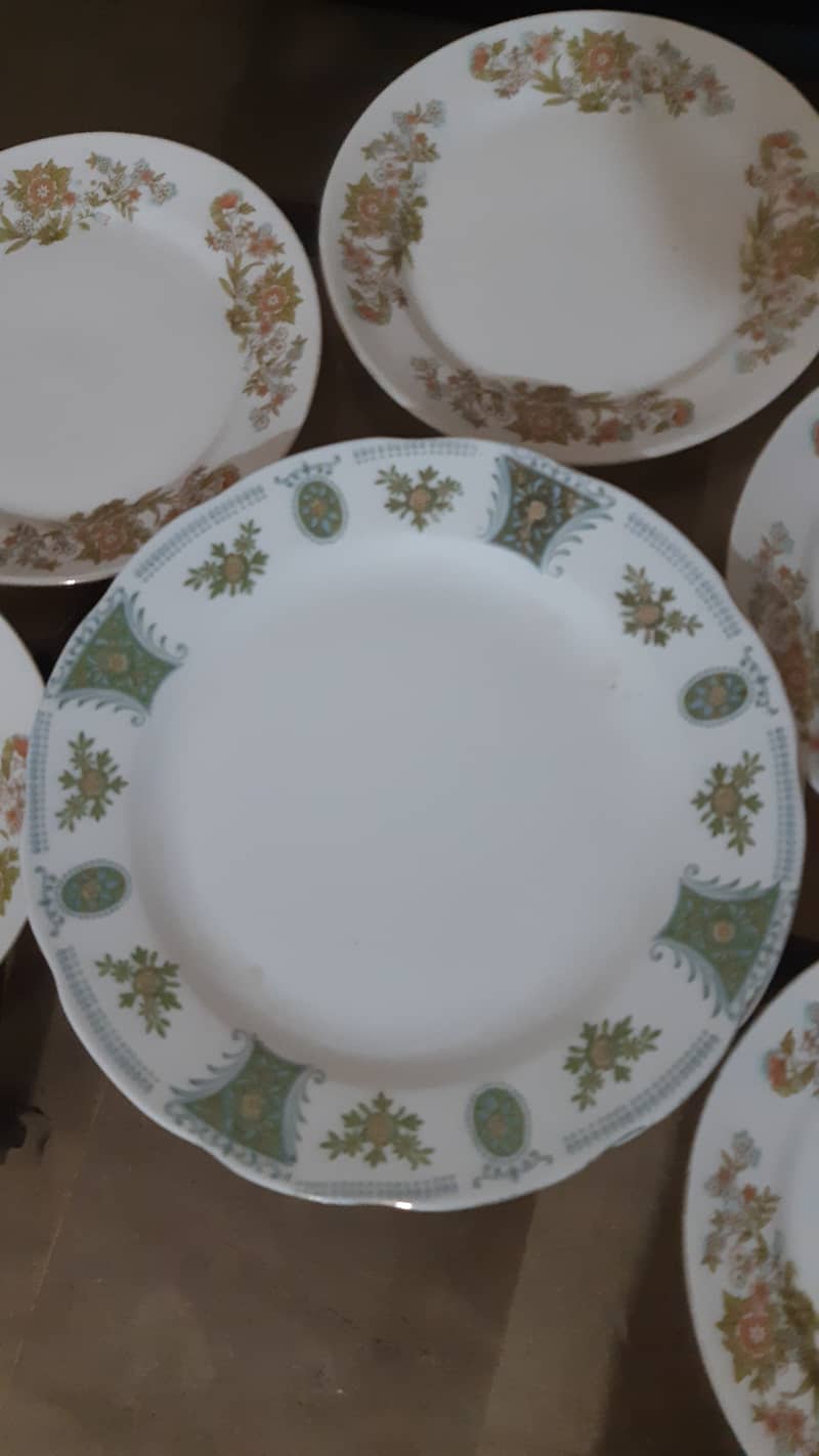 Dinner  plates for sale. 3