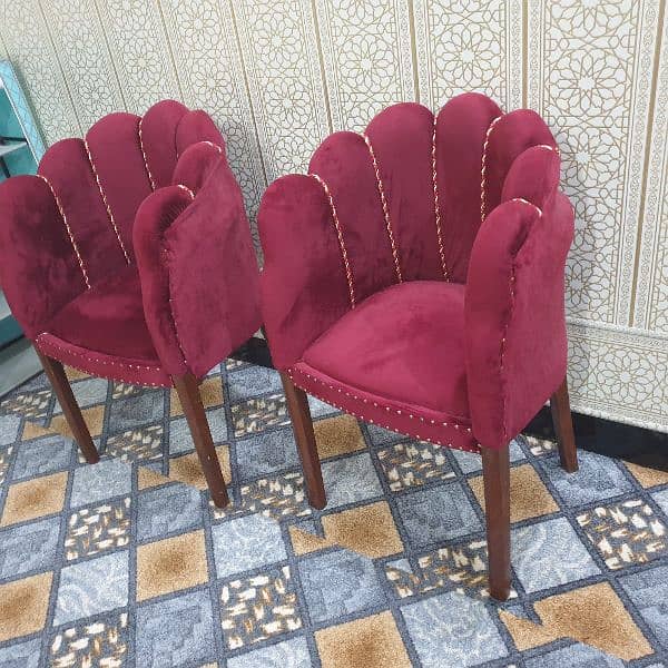 Two Chairs with Velvet Poshish 3