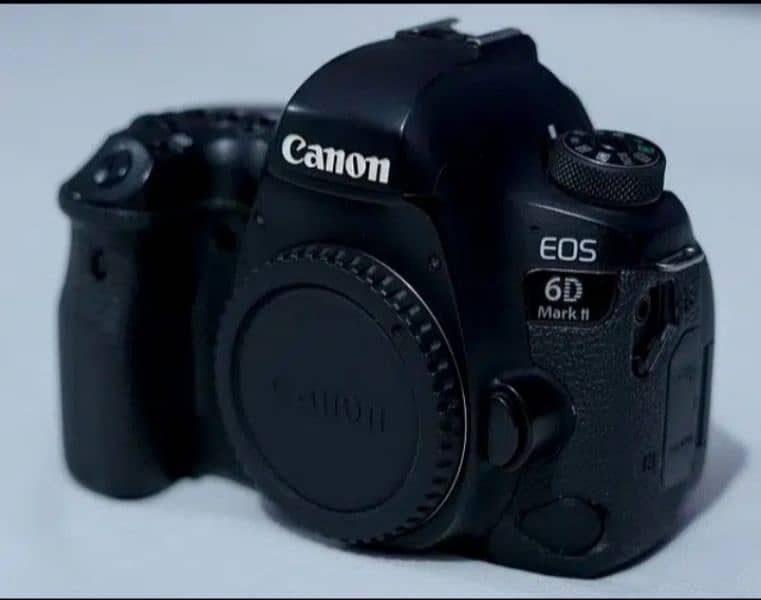 Canon 6d Mark ii & 70-200-2.8 lens 3