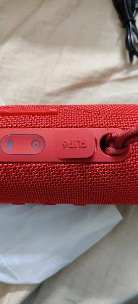 JBL Flip 6 Bluetooth Speaker 2