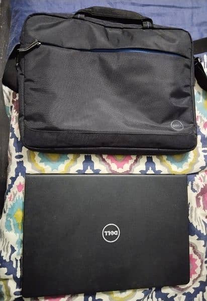 Dell laptop Core i5 - 8th Generation 3