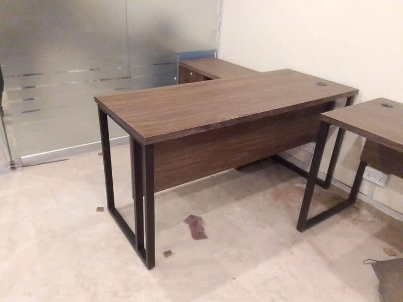Office Manager Tables for sale , Executive Desk 2