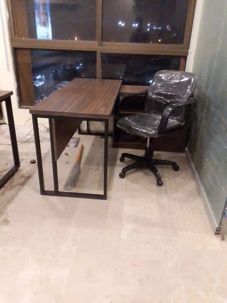 Office Manager Tables for sale , Executive Desk 3