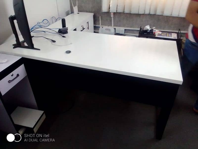 Office Manager Tables for sale , Executive Desk 4
