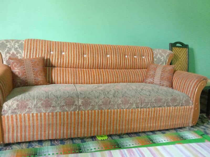 selling 5seater sofa set 1