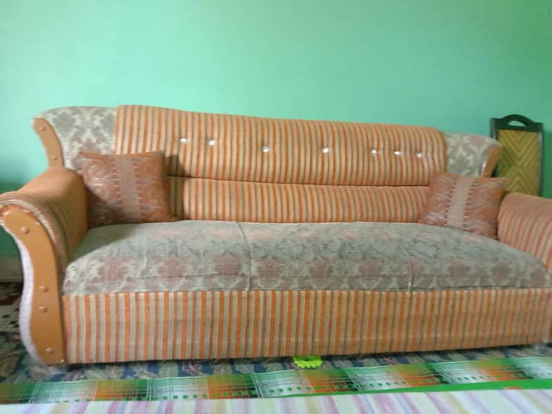 selling 5seater sofa set 2