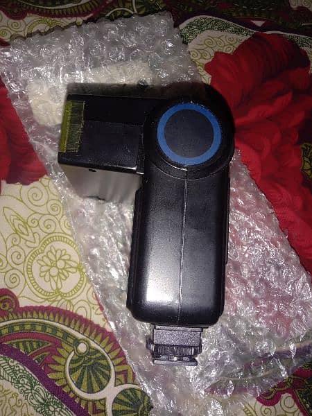 Camera Flash For Sale Mint Condition 4