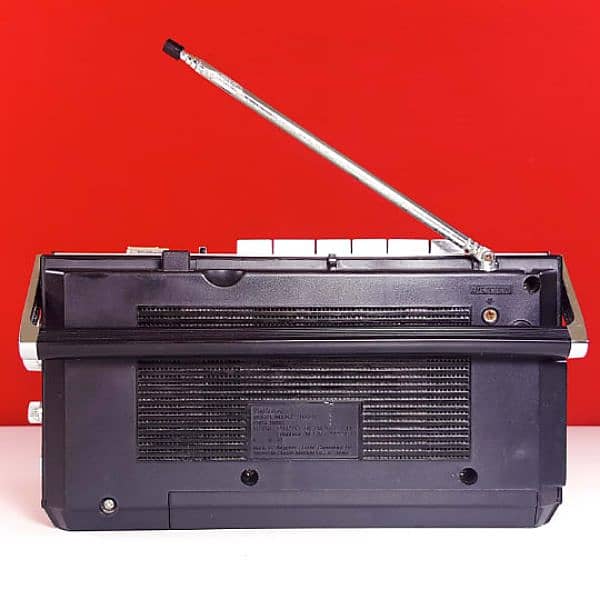 Vintage National Cassette Recorder Radio 5