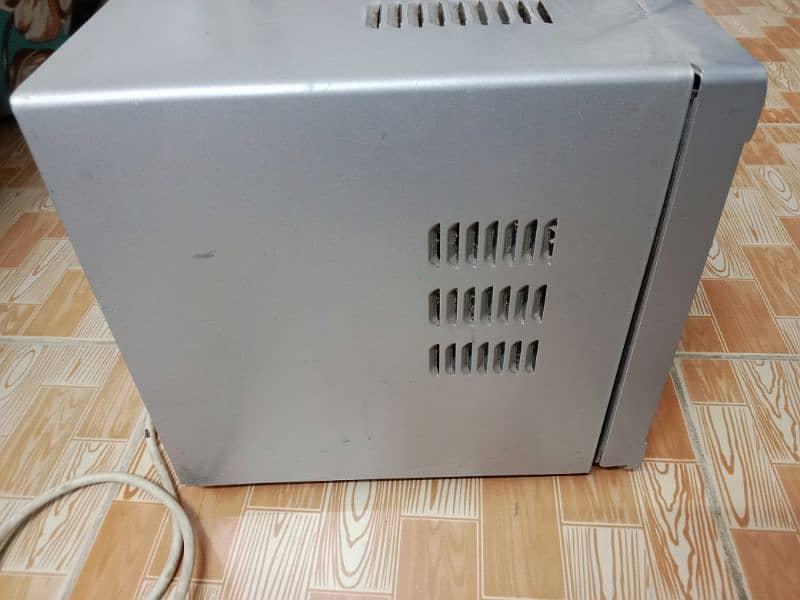 DAWLANCE MICROWAVE OVEN FOR SALE (EXCELLENT CONDITION) 2