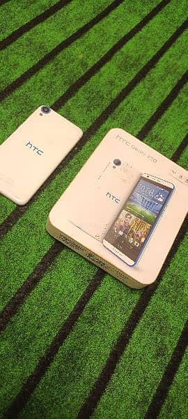 HTC Desire 820 1