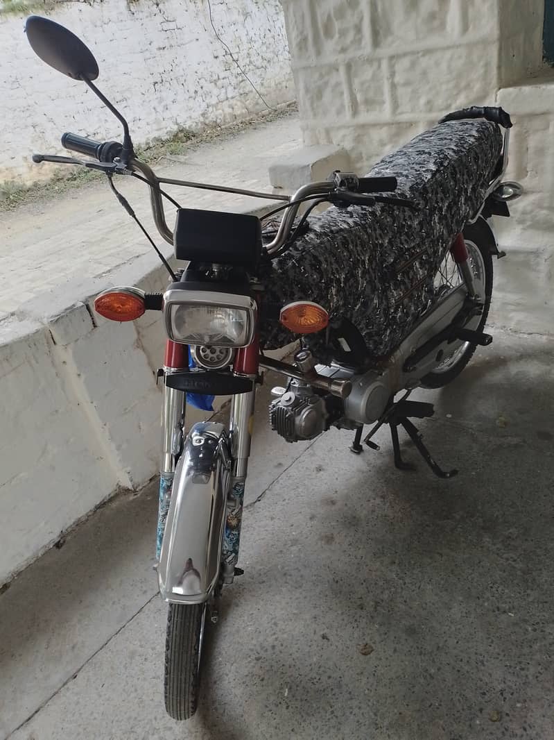 Honda cd 70 in Abbottabad (03336014177) 8