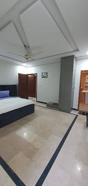 B-17 Save sequre Daily basis 1bed flat available for rent 7
