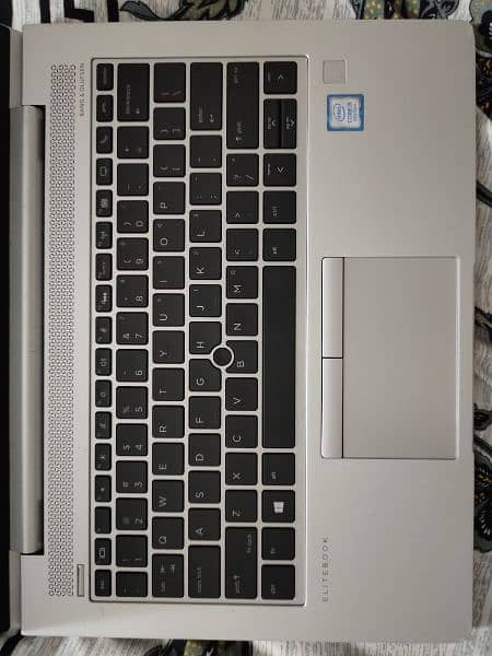 HP 830 G5 core i5 8th Gen 1