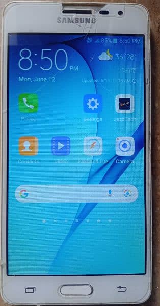 Used Samsung J3 Touch m Screch han With Box for sale 1