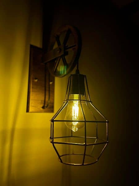 Vintage Pulley Wall Lamp 2