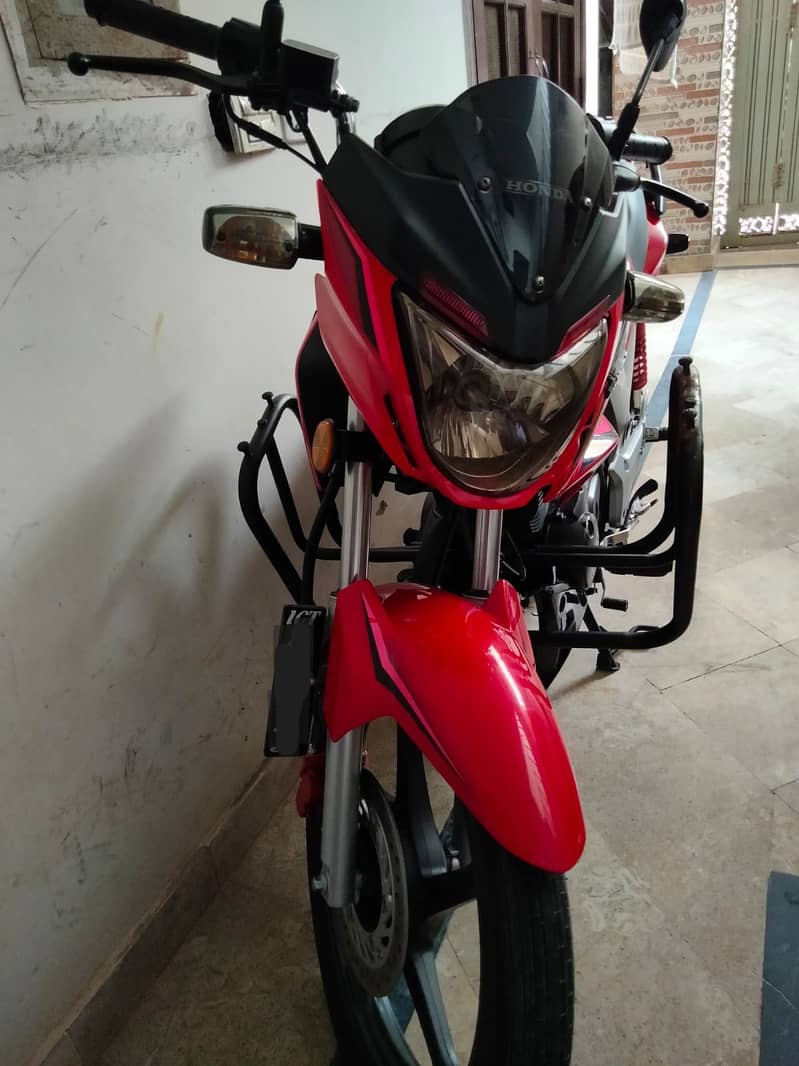 HONDA CB150F 2020 only 11500km driven bike for sale 4