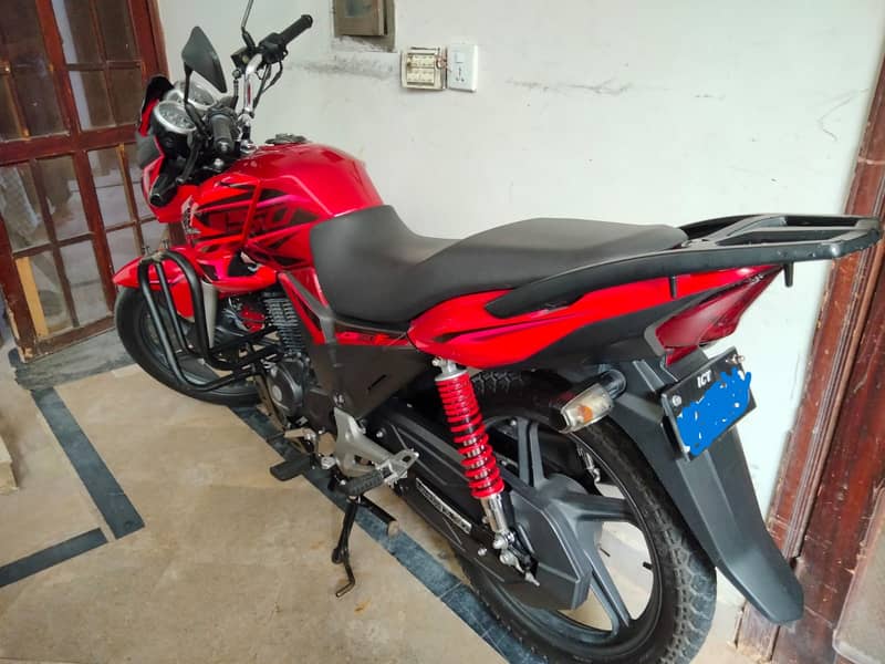 HONDA CB150F 2020 only 11500km driven bike for sale 6