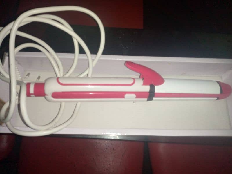 2 hair straightener s  use like good 5